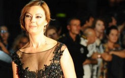 Özge Özder