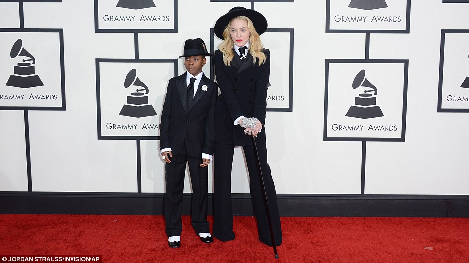 MADONNA VE OĞLU