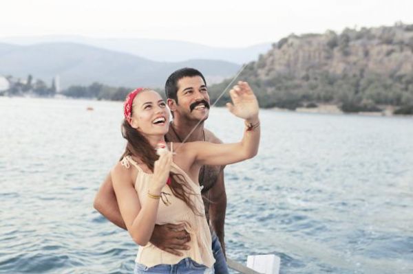 FAHRİYE EVCEN - BURAK ÖZÇİVİT