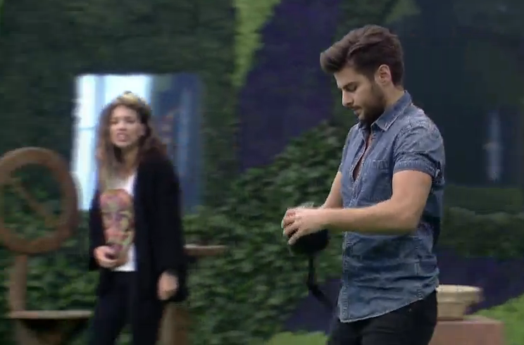 Star TV'de yayınlanan Big Brother Türkiye'de İdil, arkadaşı Emrah'ı böyle motive etti!