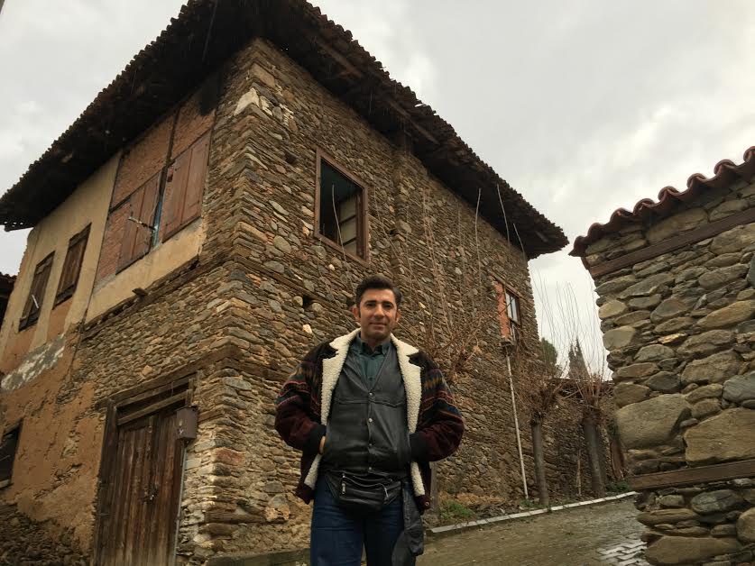 Murat Turak, 110 bin liraya aldığı bu tarihi evi restore edip pansiyon yapacak.
